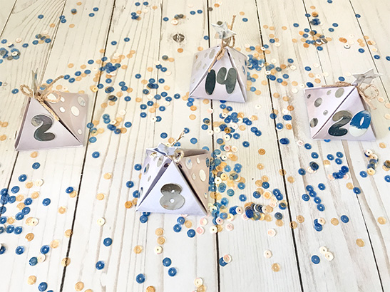 como hacer un calendario de adviento original con cricut
